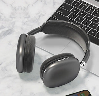 Apples P9 Noise-Cancelling Airpod Maxes